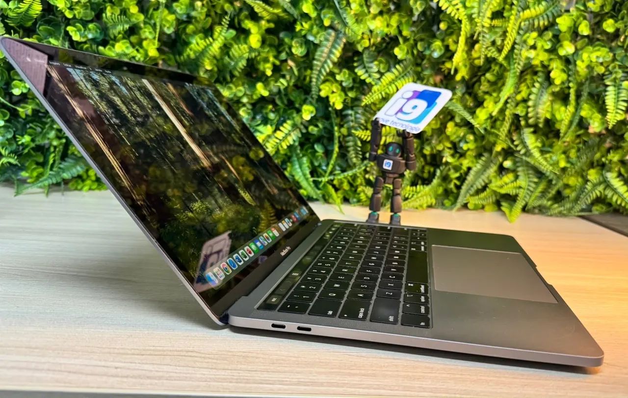 MacBook Pro 2019 A1989 Intel Core i7 Quad core 16GB DDR3 1TB SSD