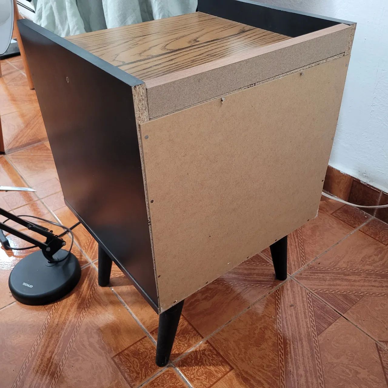 Mesa de Cabeceira / Criado-Mudo em MDF - Bom Estado - Foto 4