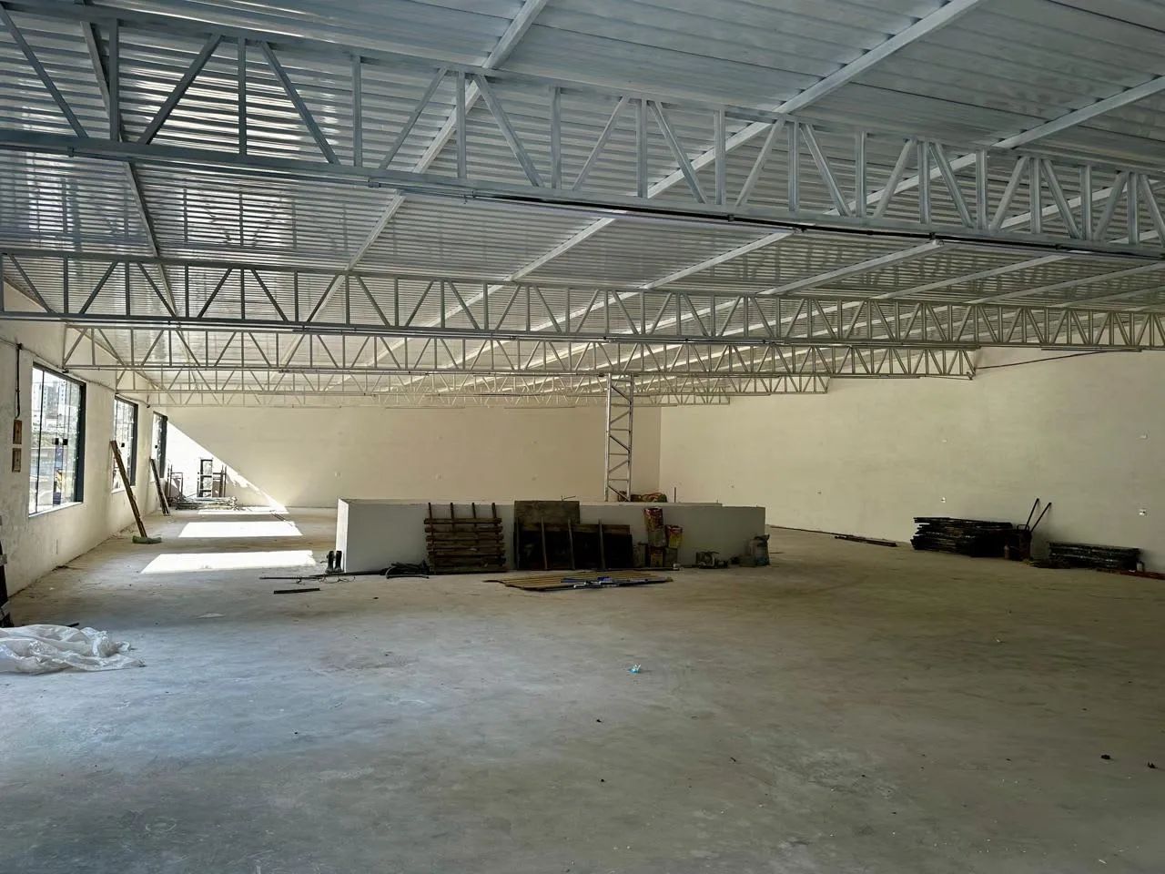 Sobreloja na Rua Caquemon, 34  540 m²