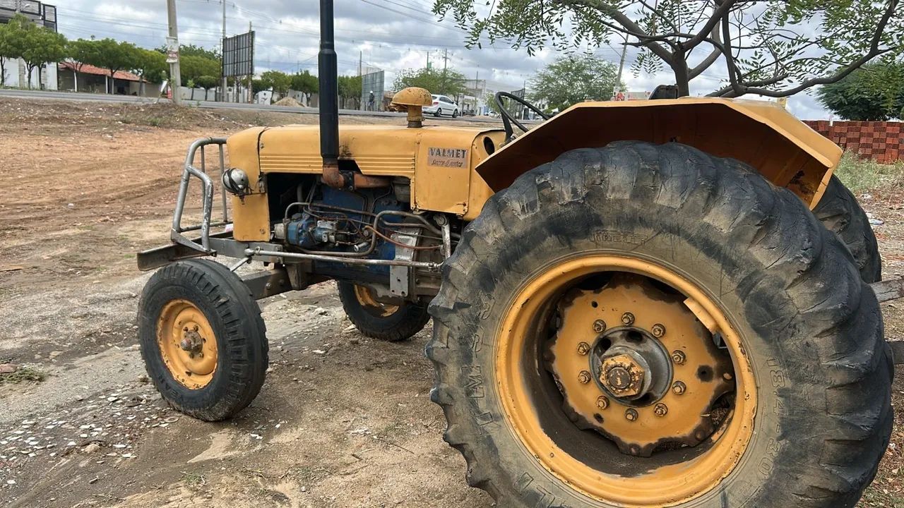 Trator Valmet 84