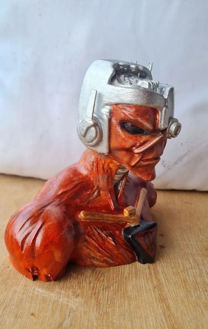 Eddie Iron Maiden - Foto 3