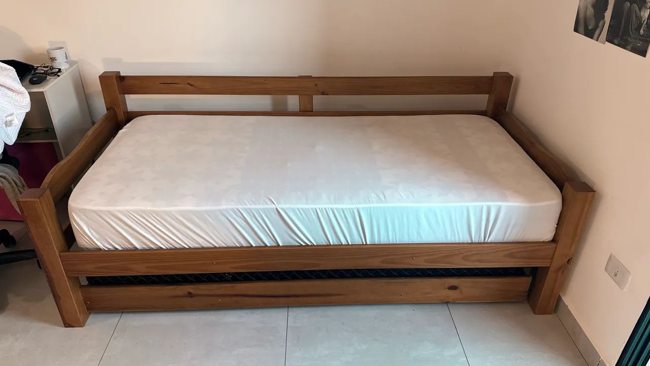 Cama dupla (bicama) madeira maciça. Pode usar como sofá! - Foto 4