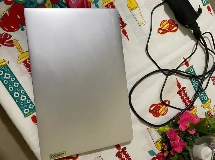 Notebook  - Foto 2