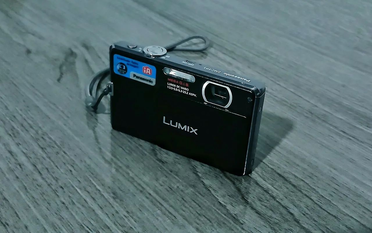 Câmera digital Panasonic FP-1
