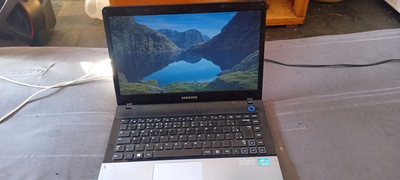 Vende-se notebook Samsung novo  - Foto 3