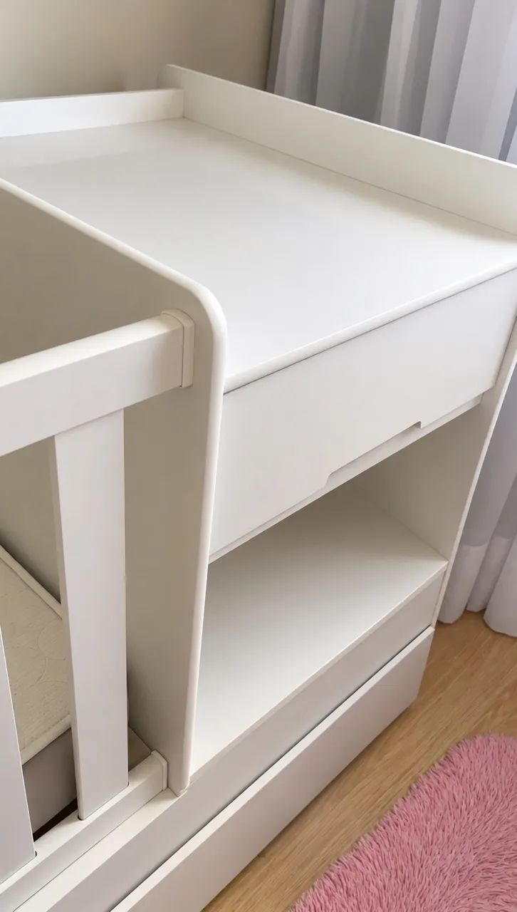 Berço com cama auxiliar e cômoda acoplada - Foto 4