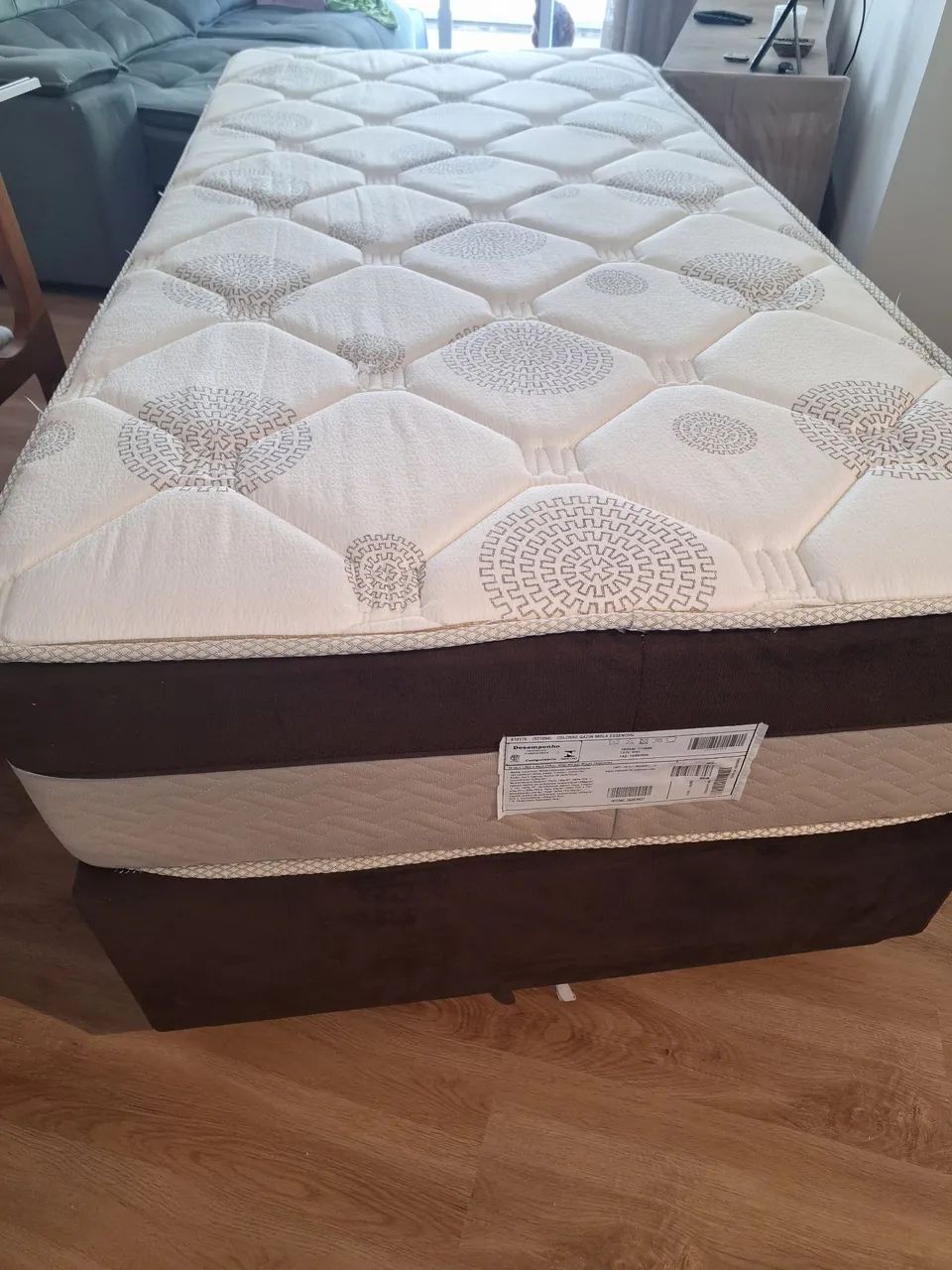 Vendo cama box e colchão de solteiro - Foto 3
