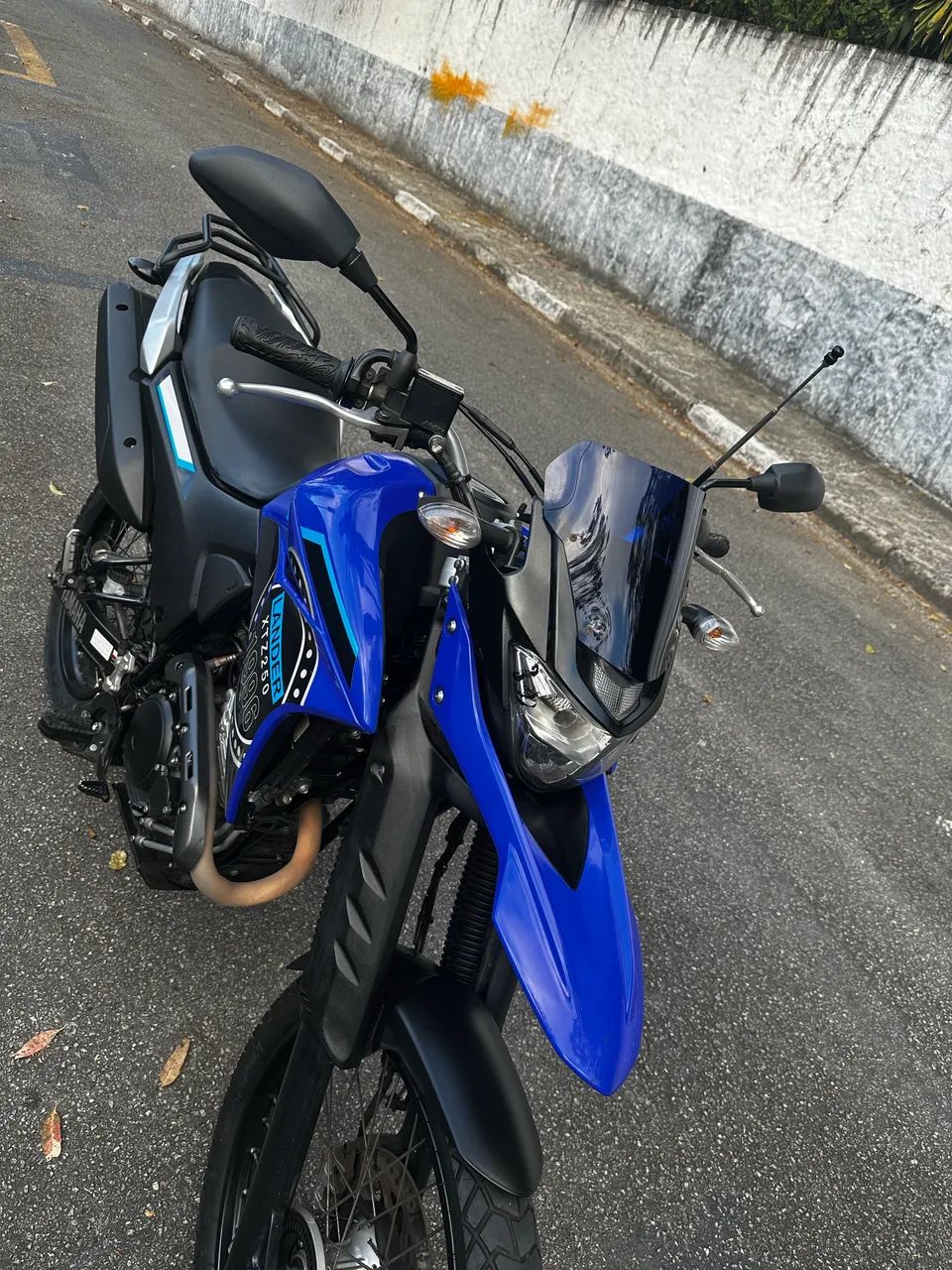 XTZ Lander ABS - Foto 4