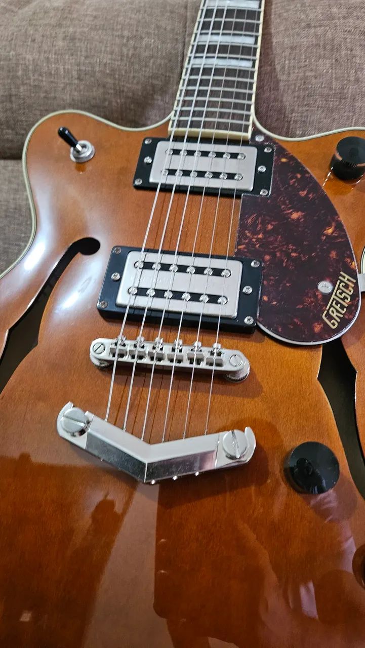 Guitarra semi acústica Gretsch Streamliner G2655