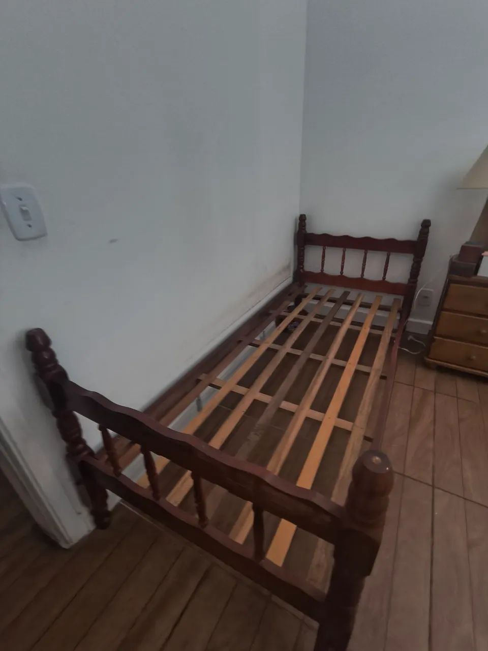 Cama solteiro com colchão  - Foto 2