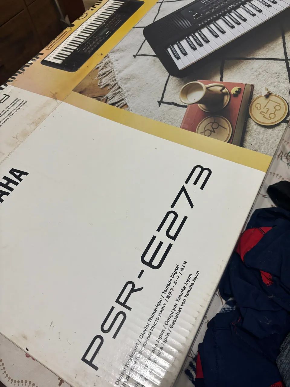Vendo teclado Yamaha PSR-E273 - Foto 2