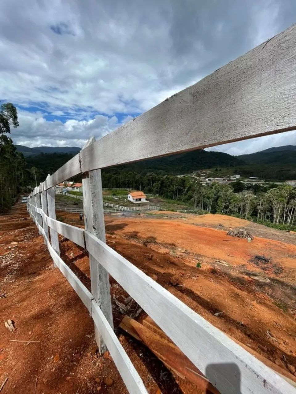 Linda chácara de 6.000m2 em condomínio fechado!! Delfim Moreira MG - Foto 2