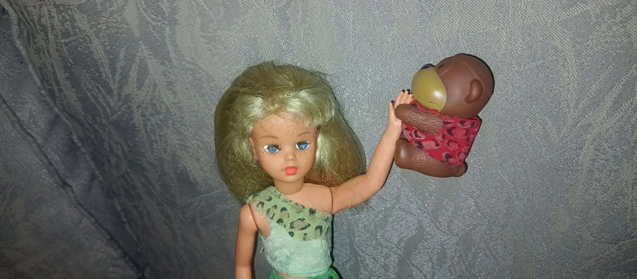 Boneca Susi pescoço de cone, com macaquinho É o tchan - Foto 3