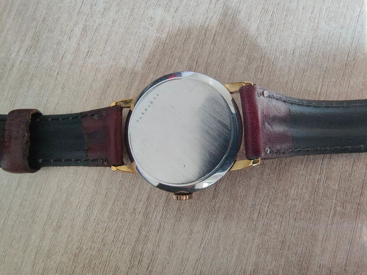 Relógio Girard Perregaux Vintage Dourado Antimagnético  - Foto 2