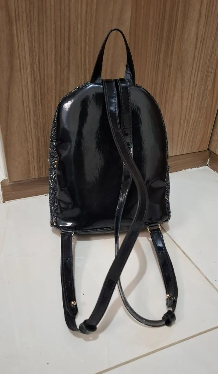 Mochila infantil Bibi preta de glitter  - Foto 4