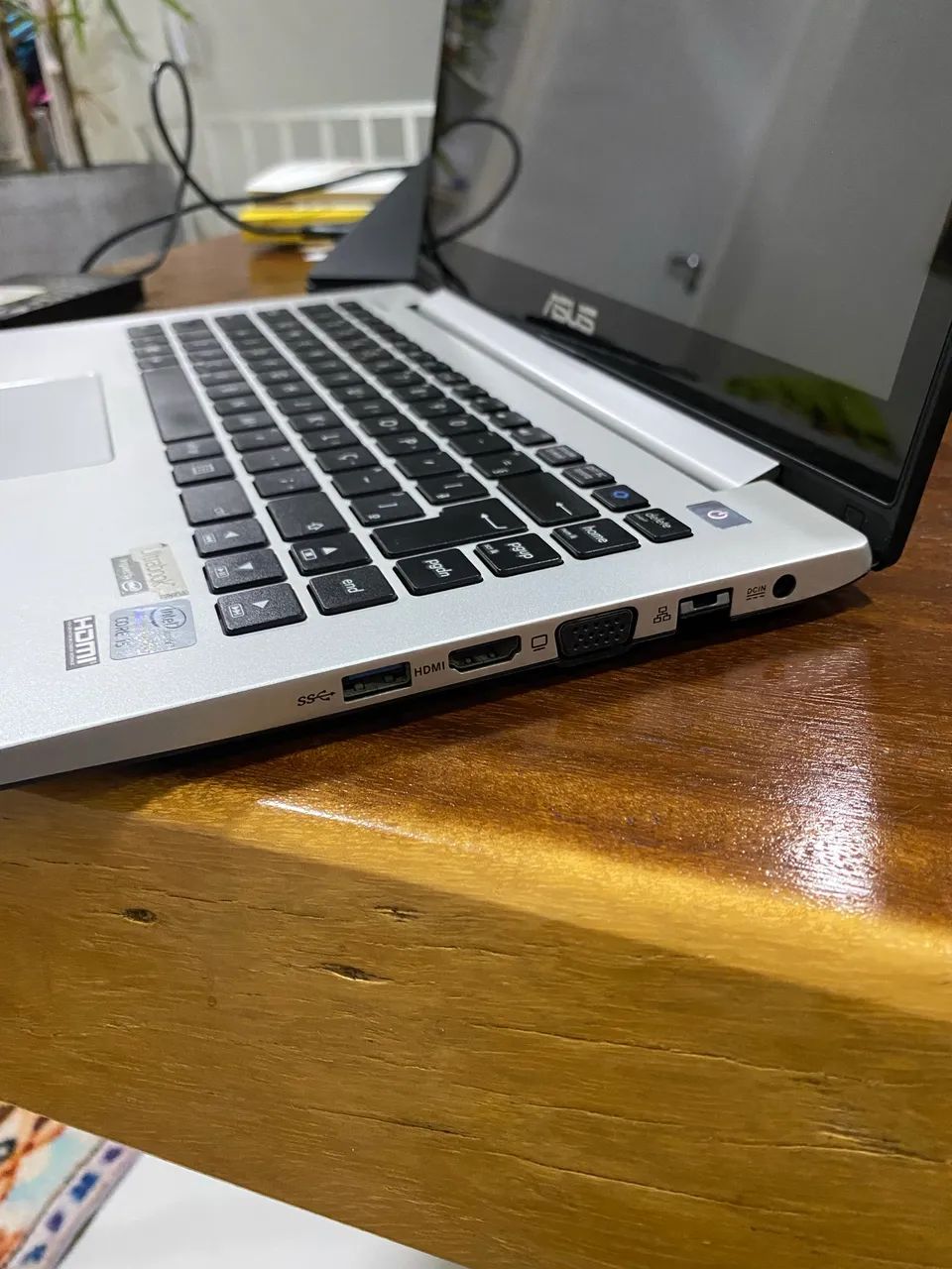 Notebook Asus Ultrabook core i5