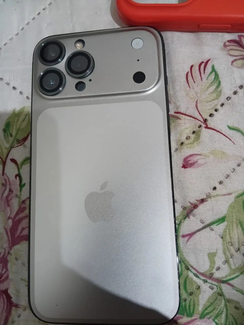 iPhone 12 Pro Max na carcaça do 18 pro Max  - Foto 4