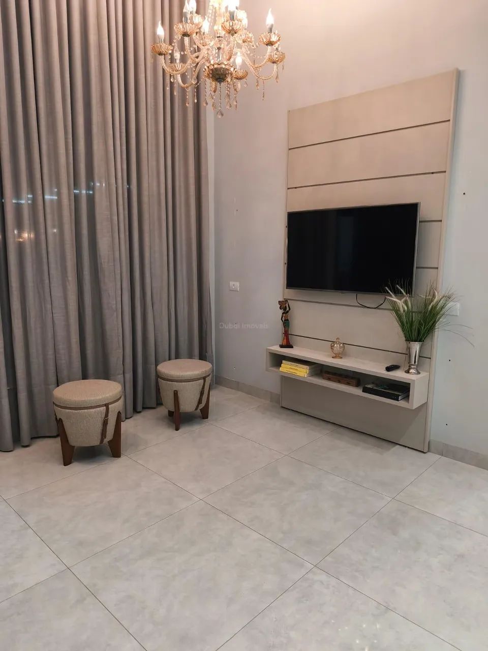 Casa com estilo de Chácara com piscina e mobiliada, com todo conforto. - Foto 5
