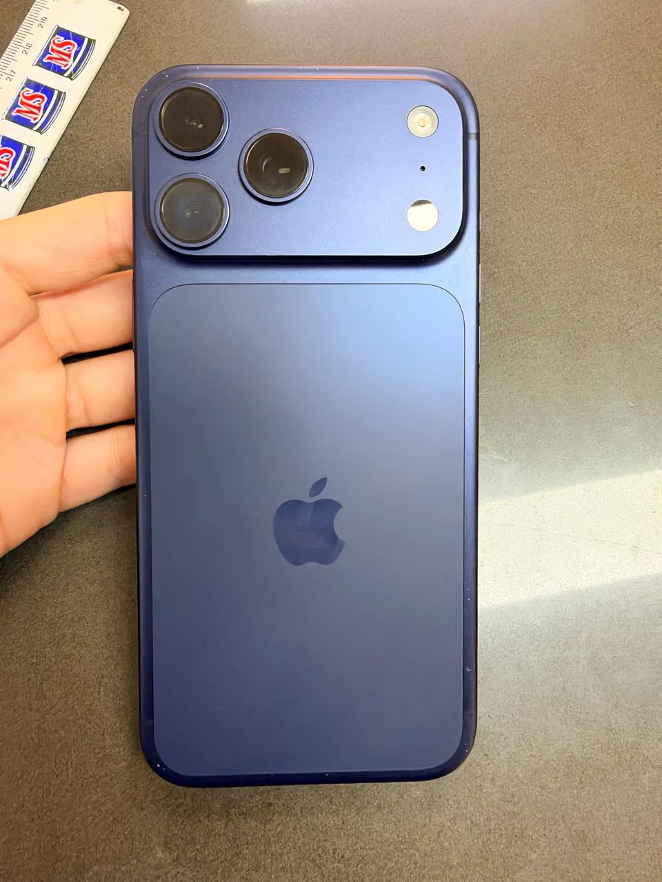 Iphone 17 promax  - Foto 5