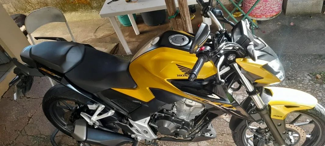 CB 300F - Foto 4