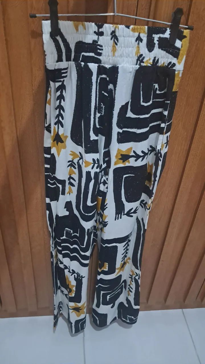 Calça pantalona estampada Incerti nova PP - Foto 2
