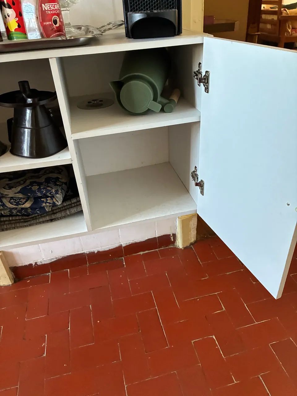 Armarinho cozinha/ café 1 porta e nichos - Foto 2