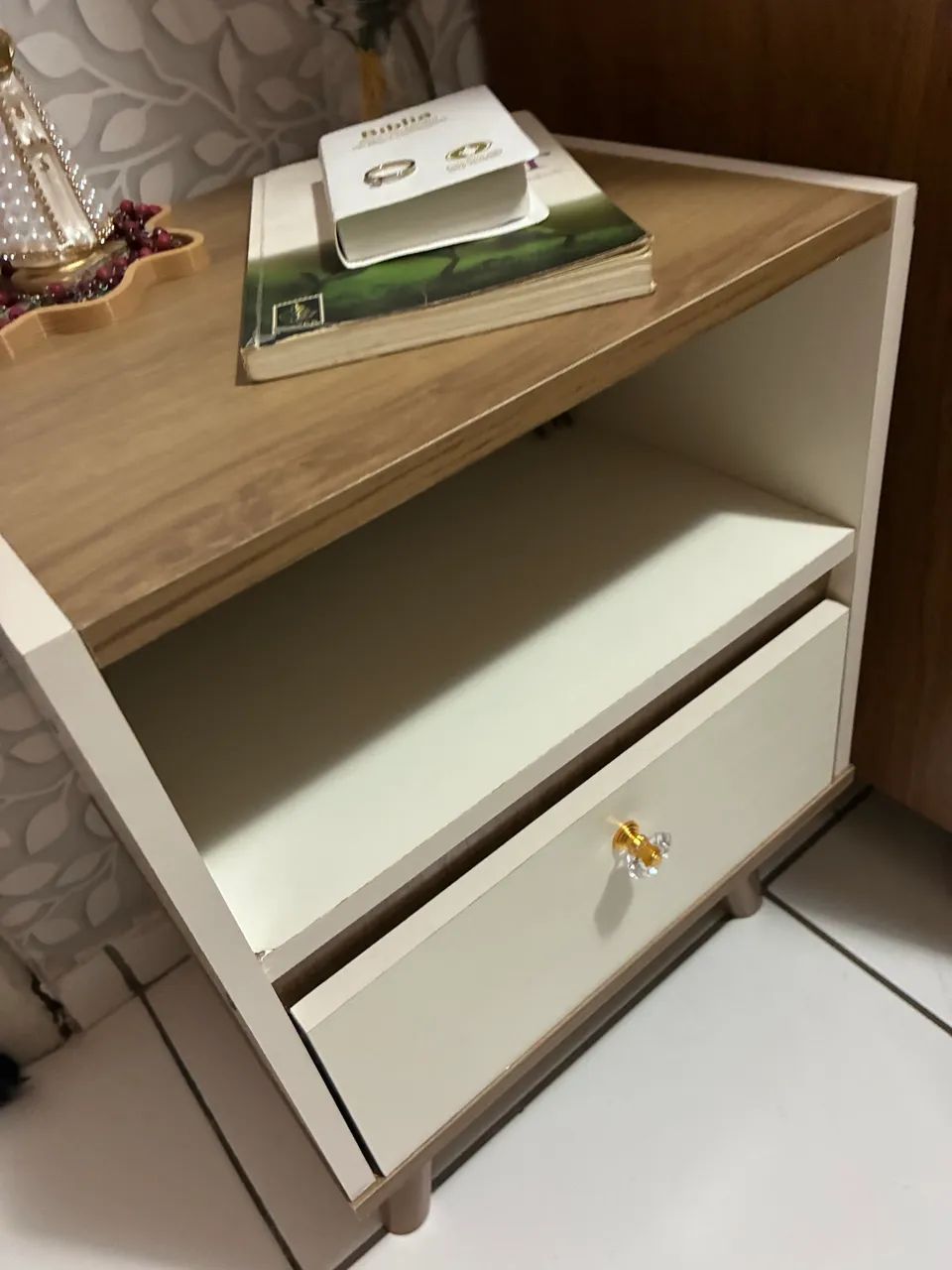 Mesa de cabeceira 