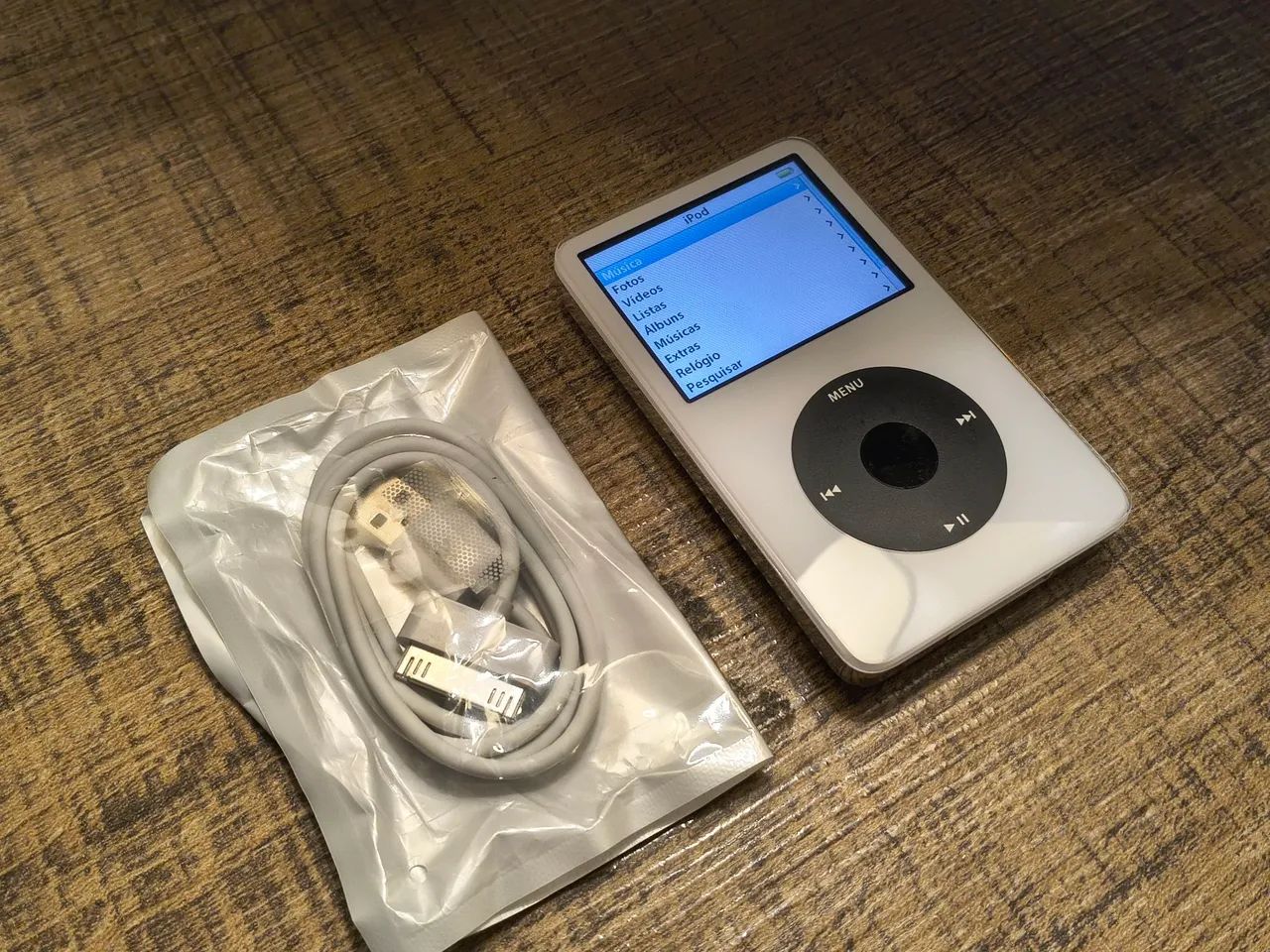 iPod Classic 5a geração 256gb - bateria nova, frontal nova, tela nova - Foto 3