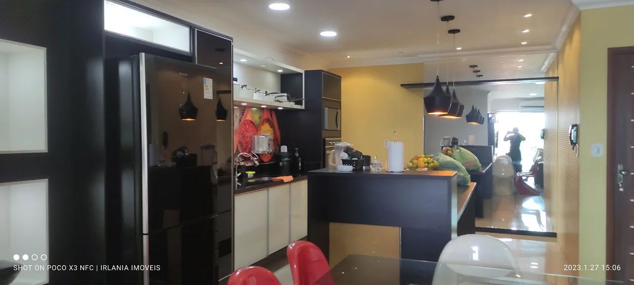 Apartamento com mobília 