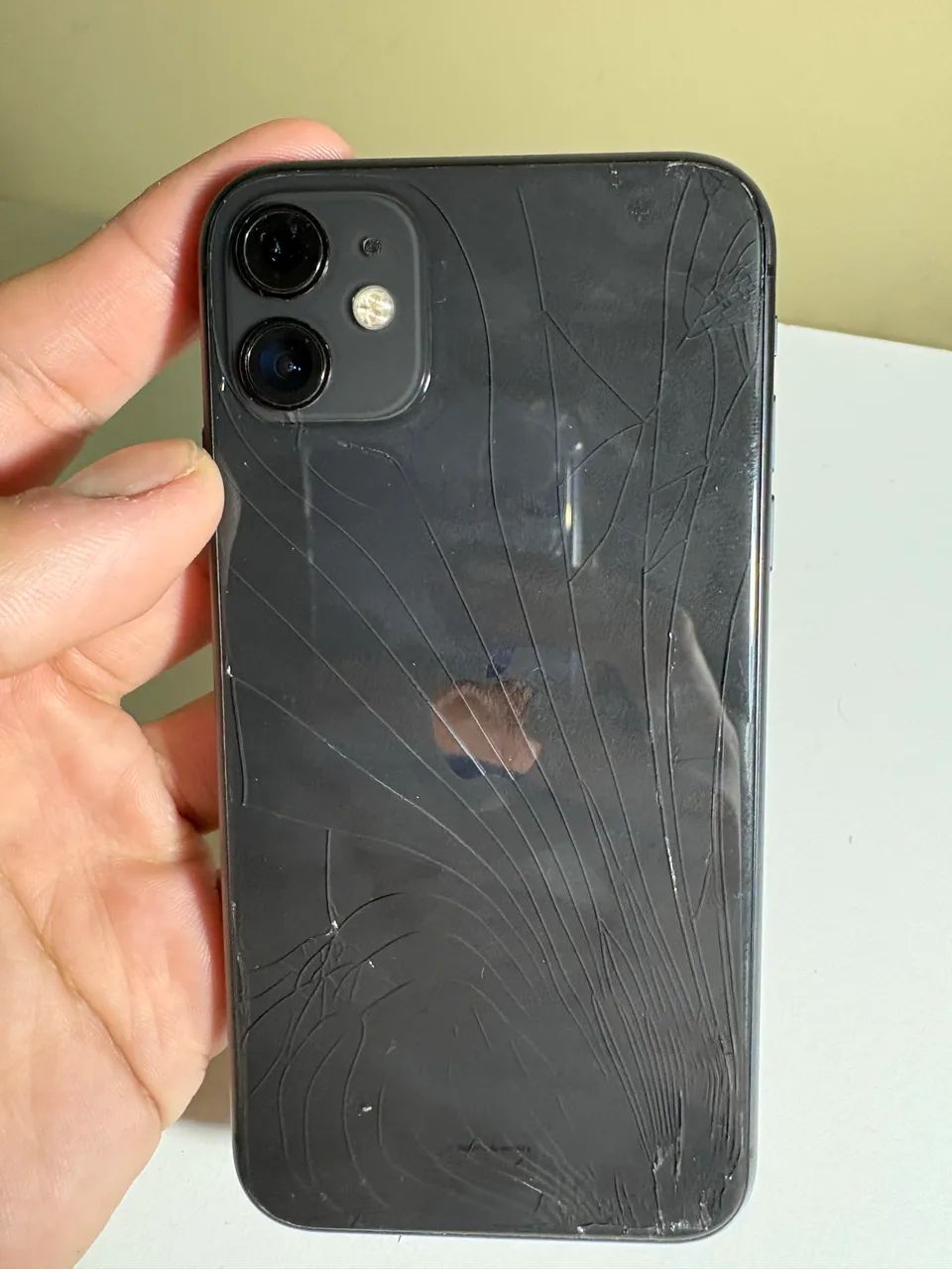 iPhone 11 64 GB Preto - Funcionando Perfeitamente (Aceito Propostas!!) - Foto 2