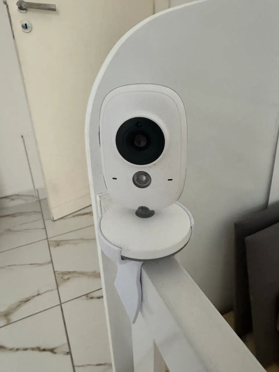 VENDO BABÁ ELETRÔNICA COM SUPORTE  - Foto 2
