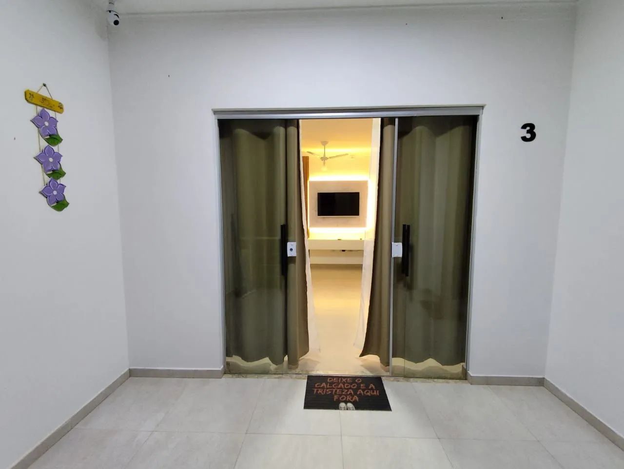 Alugo apartamento mensal mobiliado  - Foto 2