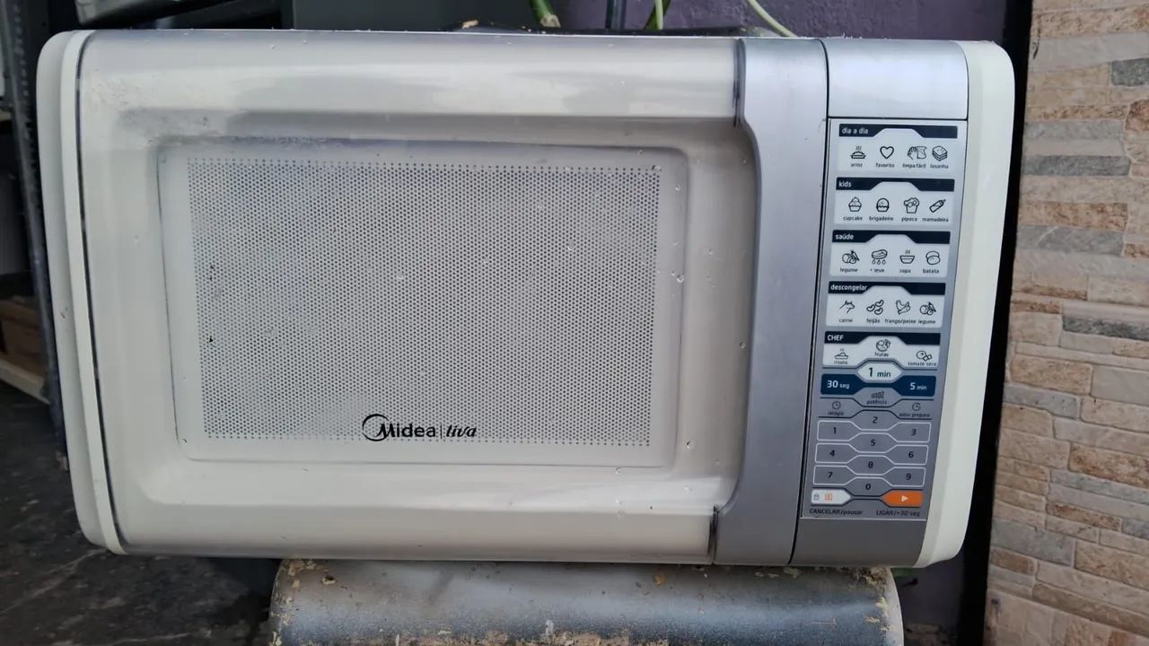 Microondas midea novíssimo 