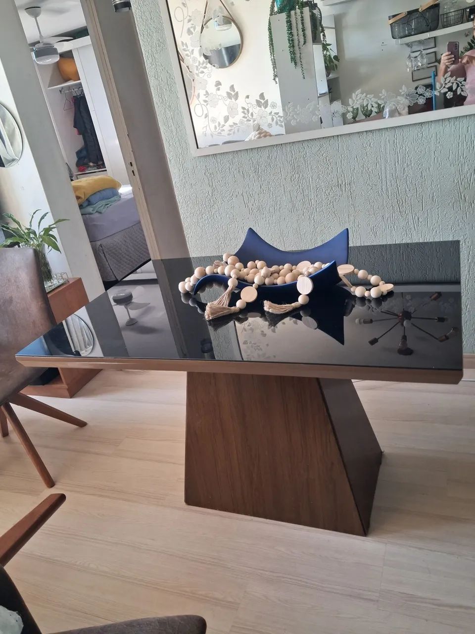 Mesa quadrada  com vidro preto - Foto 2