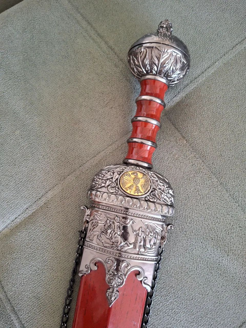 Espada Romana Gladius Decorativa de Coleção - Com Bainha Ornamentada (perfeita) - Foto 3
