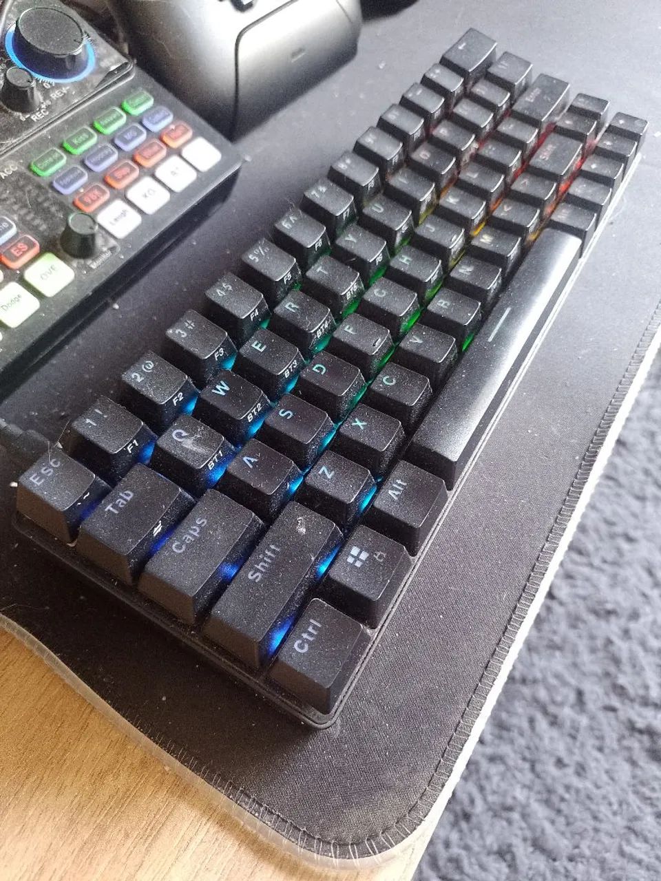 Teclado RGB blitzwolf