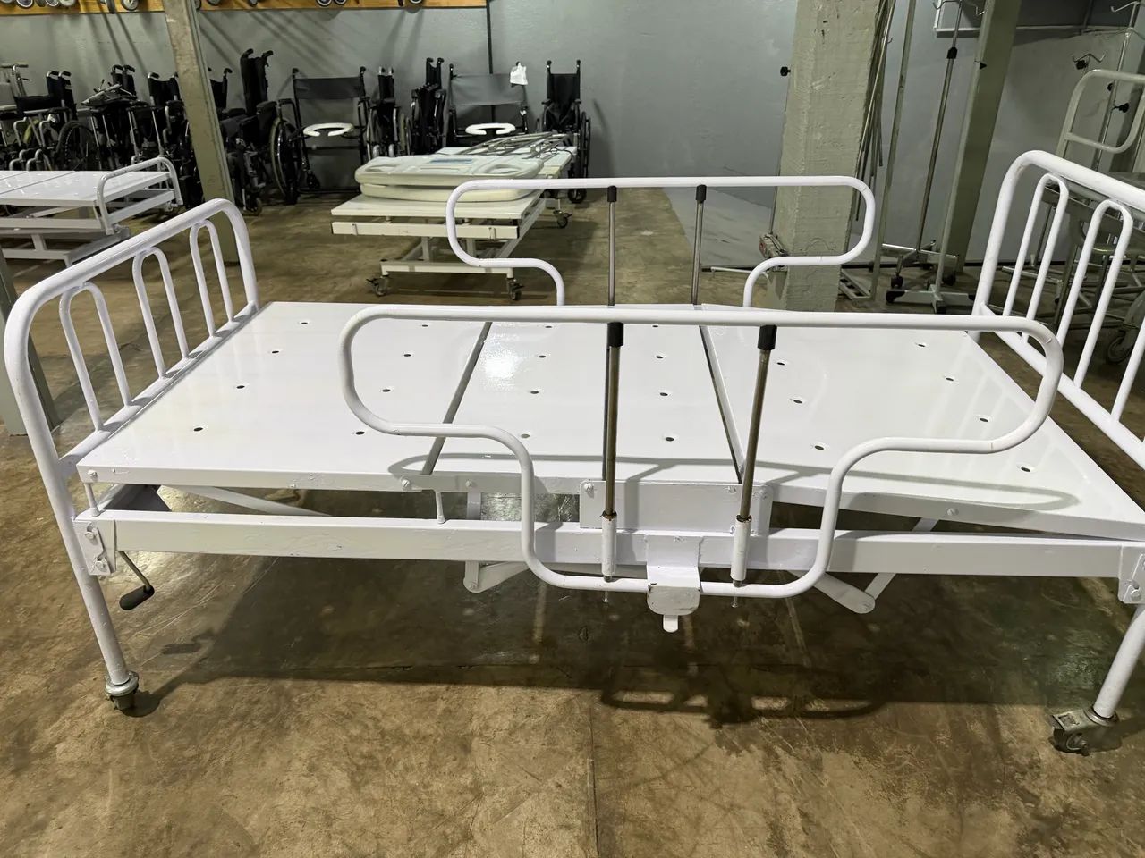 Cama hospitalar manual 2 manivelas - Foto 3