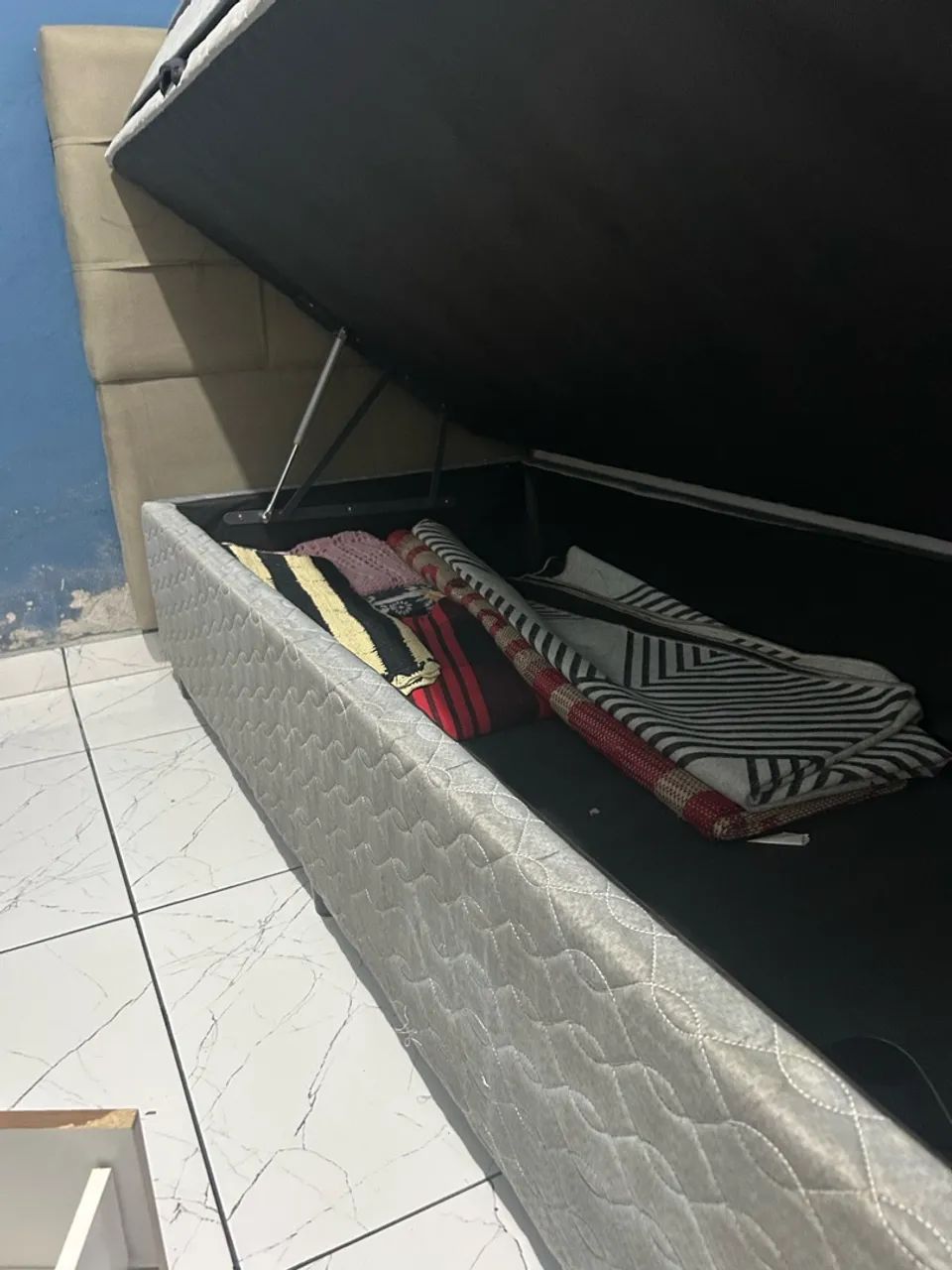 CAMA BOX SOLTEIRO COM CABECEIRA E BAÚ  - Foto 2