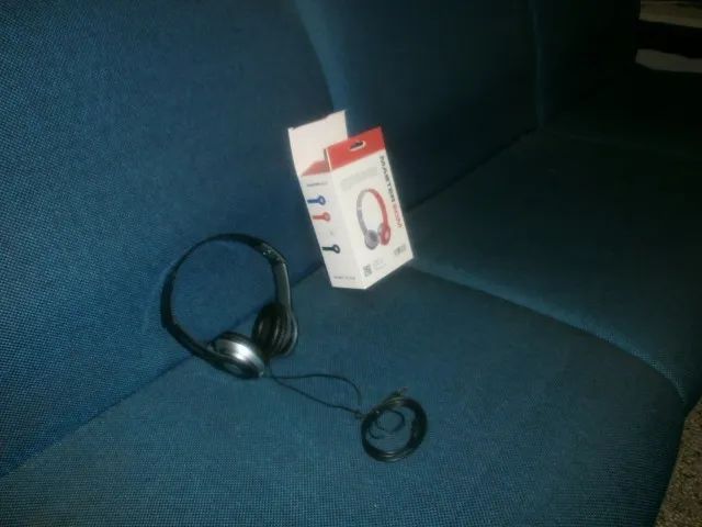 fone de ouvido com cabo - Foto 4