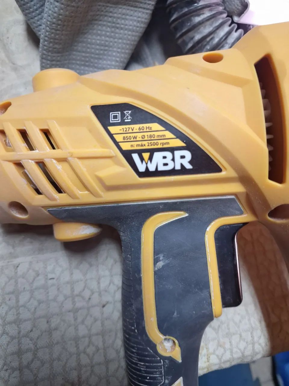 lixadeira de parede  vbr .2500 rpm .5500 w .usada 2 vezes  somente .semi nova  - Foto 4