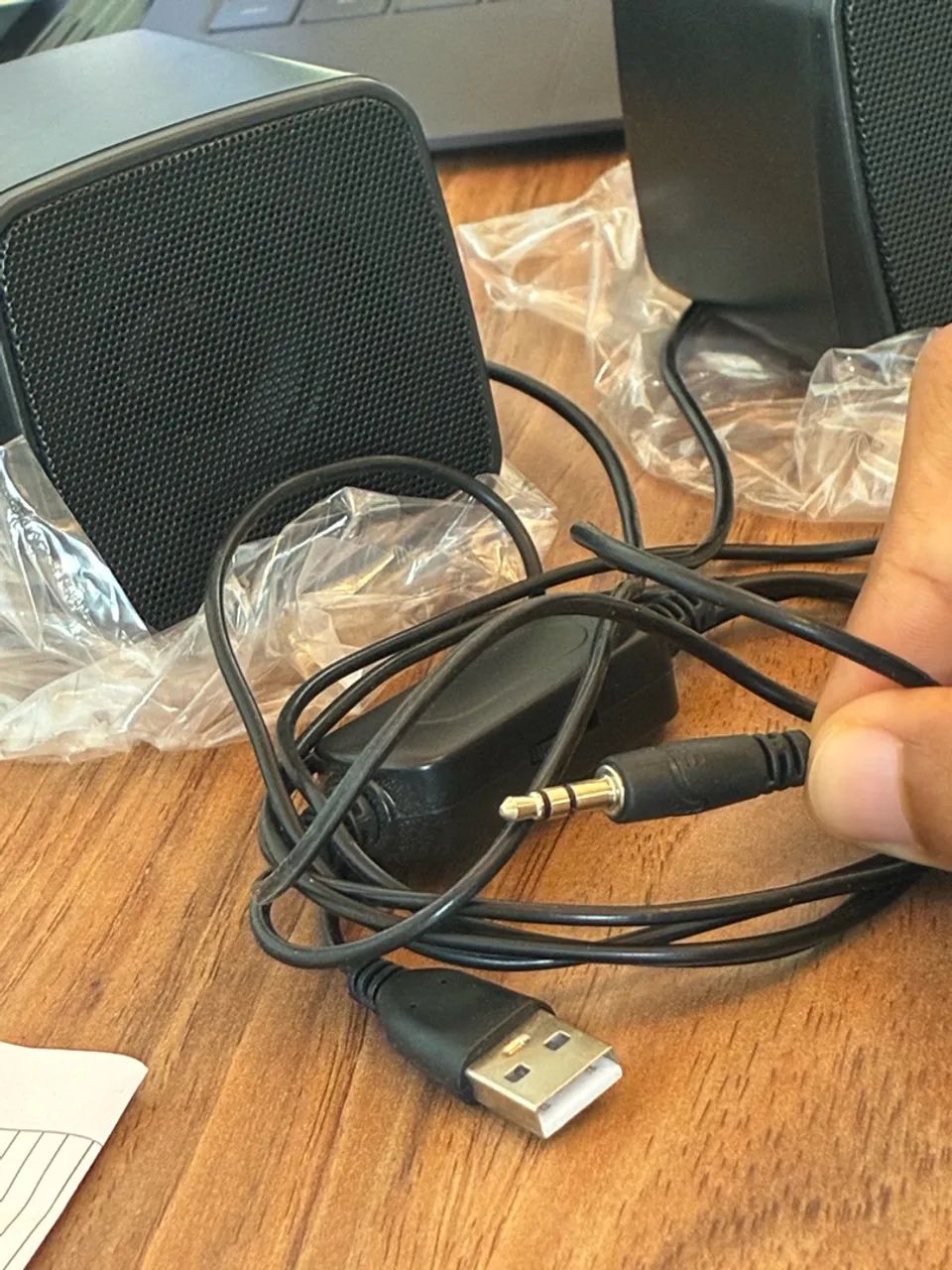 Caixinhas de som P2 e USB (energizar) - Foto 2