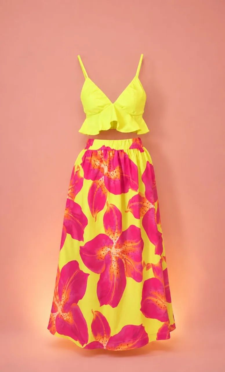 Conjunto floral lindo e super colorido 