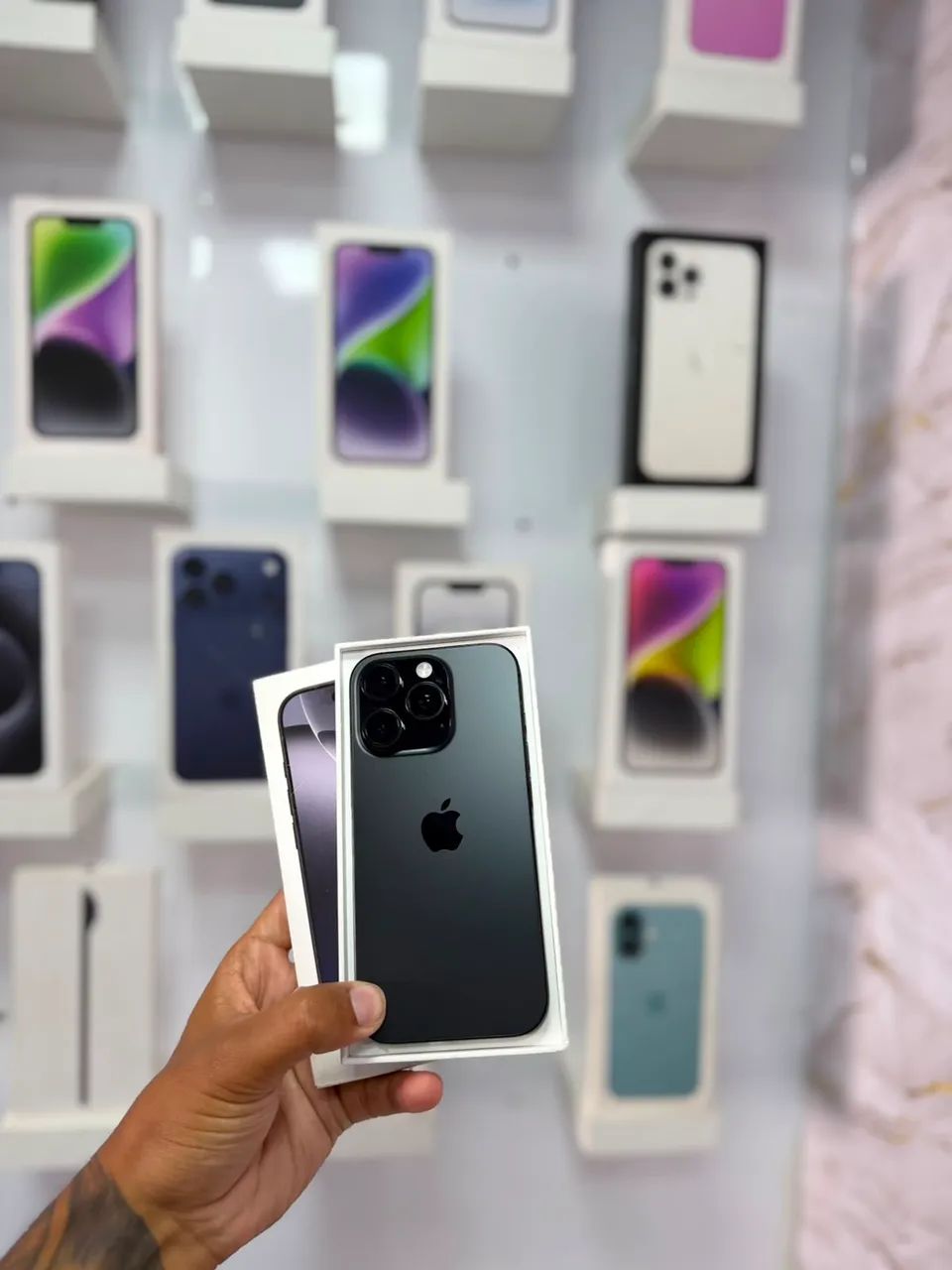 iPhone 16 Pro - 128GB ( Seminovo )