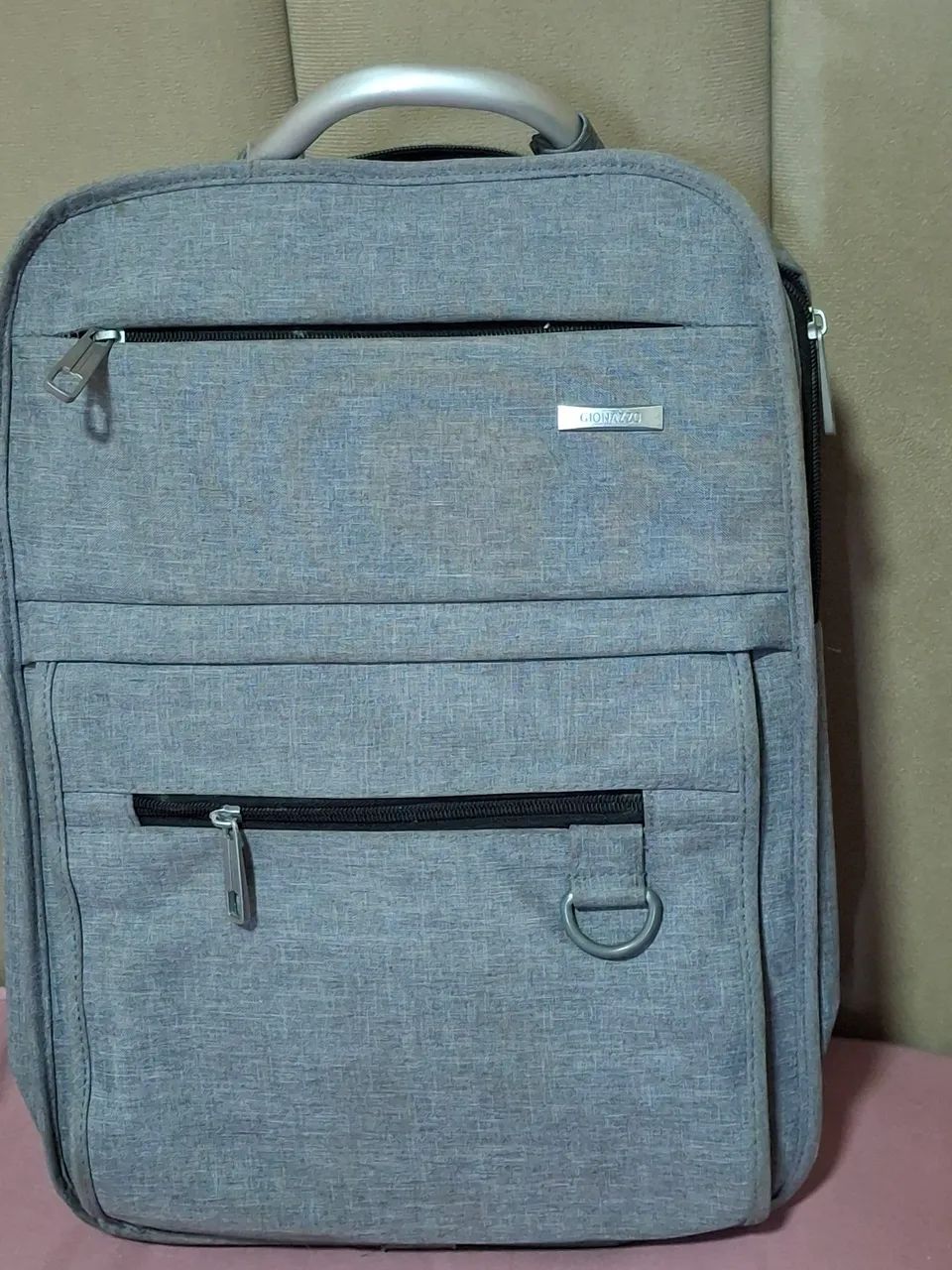 Mochila para notebook, conservada.
