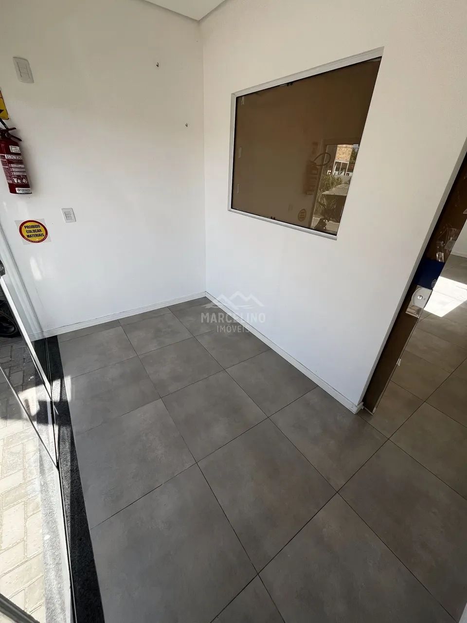 Sala comercial para alugar no bairro Ibiraquera - Imbituba/SC - Foto 5