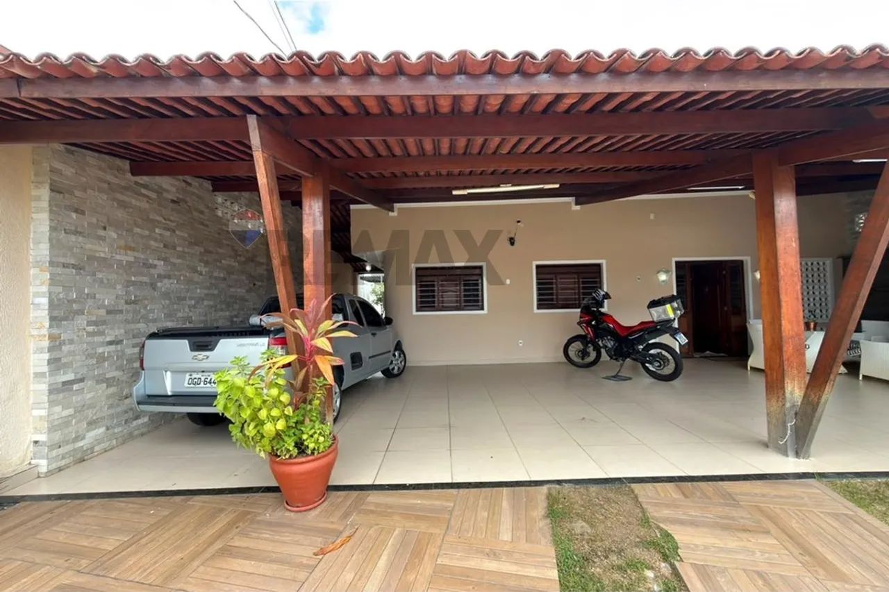 Linda Casa Espaçosa à Venda com 280 m² e Geração de Energia Solar em João Pessoa! - Foto 4