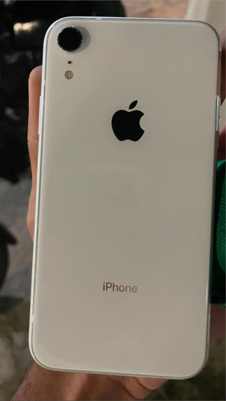 iPhone XR pra troca com Samsung com volta do interessado  - Foto 2
