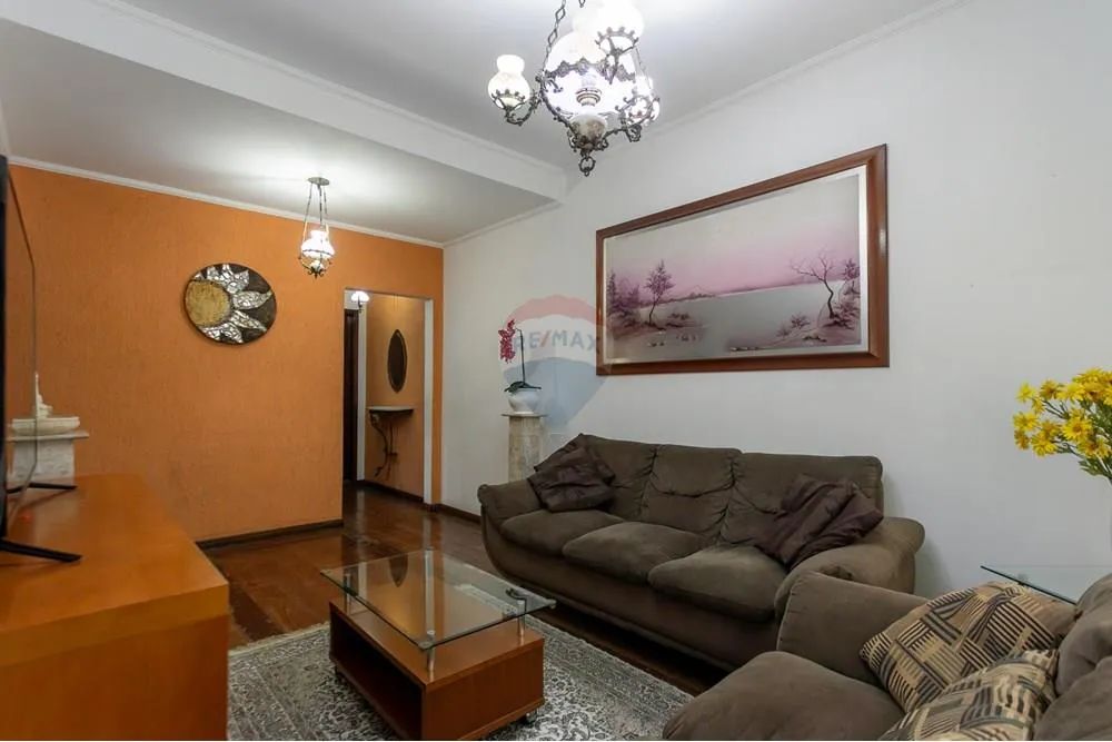 Casa Espetacular: 4 Quartos, Terraço e Churrasqueira - Foto 4