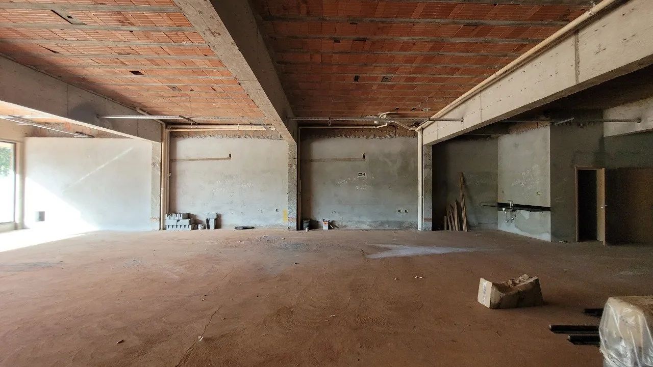 Salão comercial com 267m² - 8 vagas de garagem - Vila do Golf - Foto 2