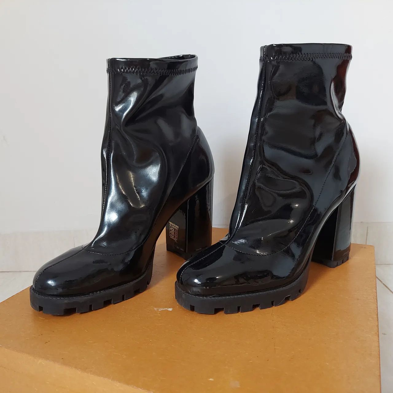bota preta arezzo 39 - Foto 2